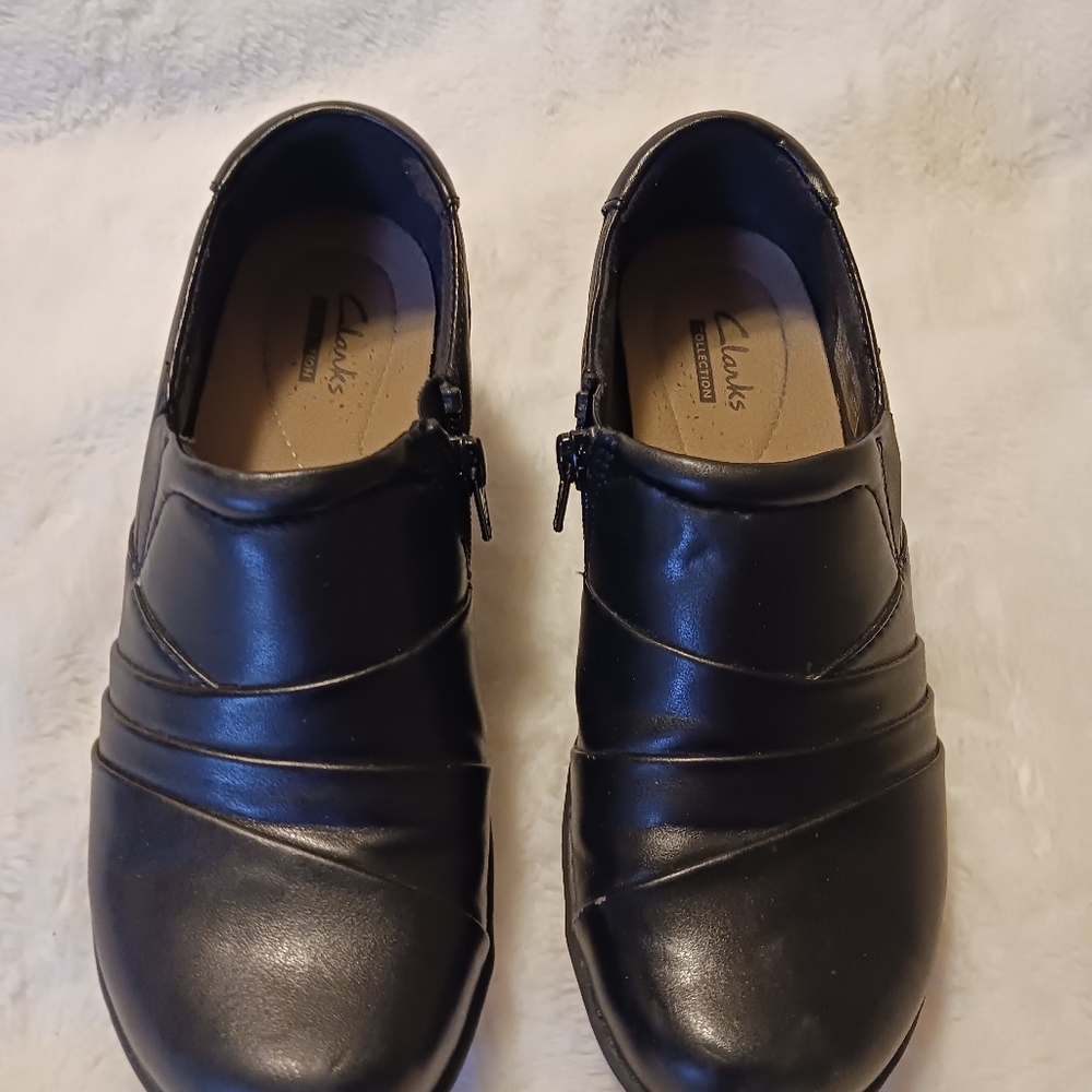 Clark's Clogs - Picture 2 of 5